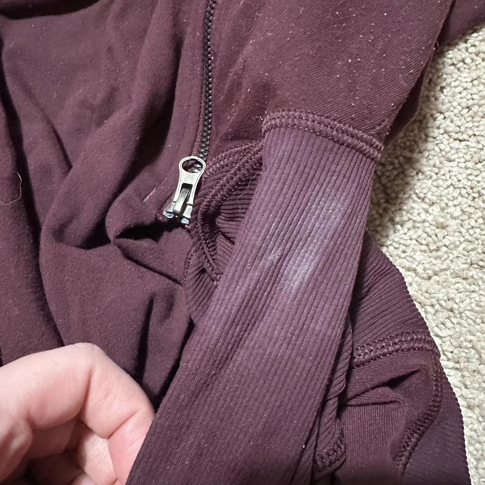 Chaqueta Lululemon para mujer 8 púrpura cremallera completa atlética correr agujeros para los pulgares yoga Foto 3 de 4