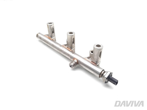 Citroen C4 Kraftstoffeinspritzschiene 1.2 PureTech 130 Benzin 96kW (130 HP) 2022