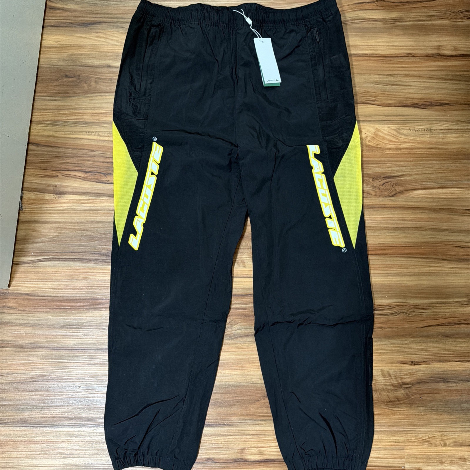 Lacoste Mens Héritage Regular Fit Colorblock Trackpants XL Black/yellow 