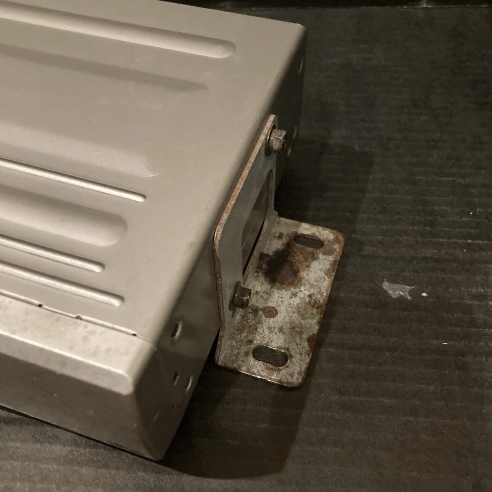 Clarion Pro Audio CDC635 цифровой аудио/6 дисков CD-чейнджер с журналом для дисков CAA-355 - Изображение 4 из 4