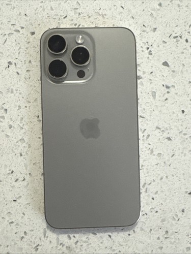 iPhone 15 Pro Max 512gb (T-MOBILE) WORKS GREAT READ DESCRIPTION!!!!!!!!!!!!!!!! - Zdjęcie 4 z 13