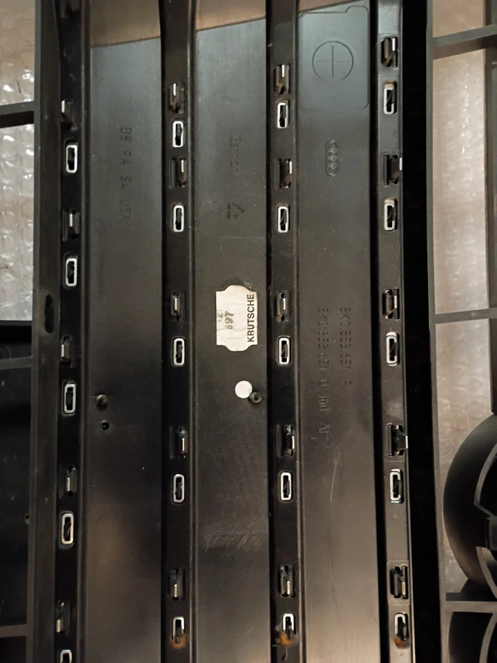 Rejilla delantera de malla con Quattro Audi A4 S4 B8.5 RS4 2013-2015 Foto 2 de 4