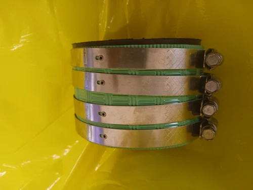 ProFlo 4" No Hub Coupling (Choice) - Picture 2 of 18