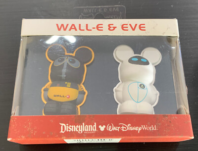 Disney Wall-E Eve 3D Vinylmation Pin Set 2011 Pixar - New In Box