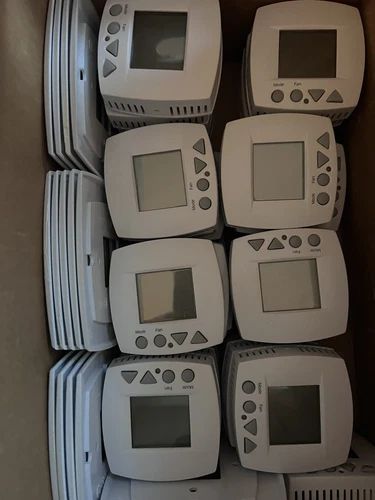 (50 PC) IEC Programmable 7 Day Thermostat For 2 Or 4 Pipe Fan Coil Systems EO55