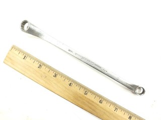 WILLIAMS SUPERRENCH 3/8" x 7/16" BOX END WRENCH 12 POINT 8723 MADE IN USA