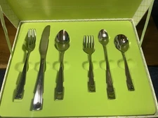 Oneida Baby & Child Six Piece Stainless Flatware Set