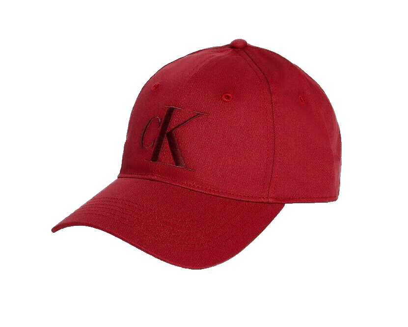 Calvin Klein переосмыслил традиционную шапочку с вышивкой Оверсайз ягодно-красную 4990₽