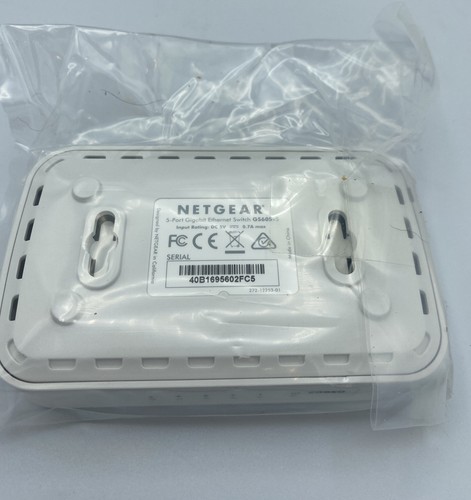 Netgear Business 5-Port Gigabit Ethernet Unmanaged Switch Open Box - Picture 4 of 11