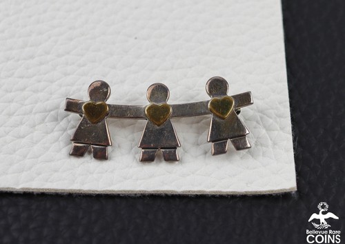Naldo Sterling Silver Children Holding Hands Brooch