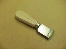 C.S. Osborne #67-0 Leather Knife / Skiver 