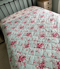 Vintage Dorma Mirabelle Blue Roses Quilt / Bedspread - Reversible 256cm x 256cm