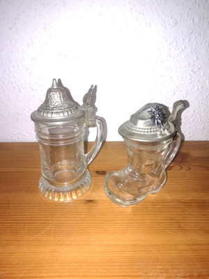 2  Schnapskrügerl mit Zinndeckel / Bayern - 1 x BMF + 1  Glasstiefel unmarkiert