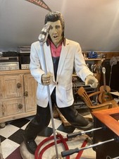 Elvis Statue