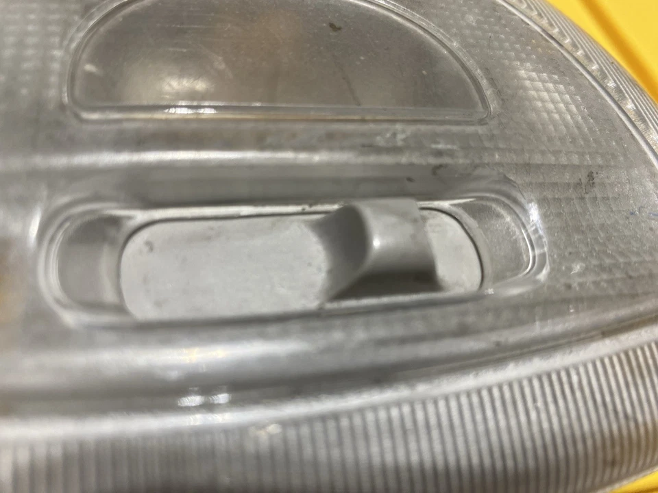 Оригинальный задний фонарь карта лампа задний для салона грузового купола Ford Econoline Expedition 2011 года выпуска - Изображение 3 из 4