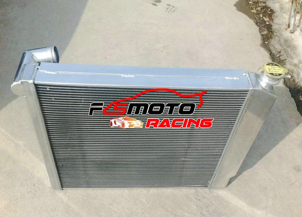 Radiator For 1970-1981 International Harvester Scout II Pickup V8 304 345 5L AT - Image 4 of 4