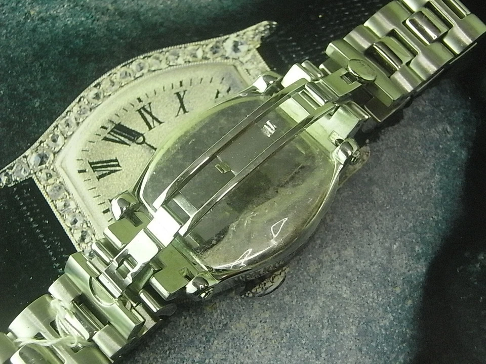 RELOJ DEMO MNOS 31MM JUICY COUTURE SALESMAN MUESTRA (sin movimiento) Foto 3 de 4