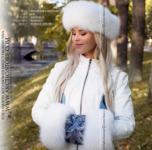 White shadow fox fur set. Roller hat 