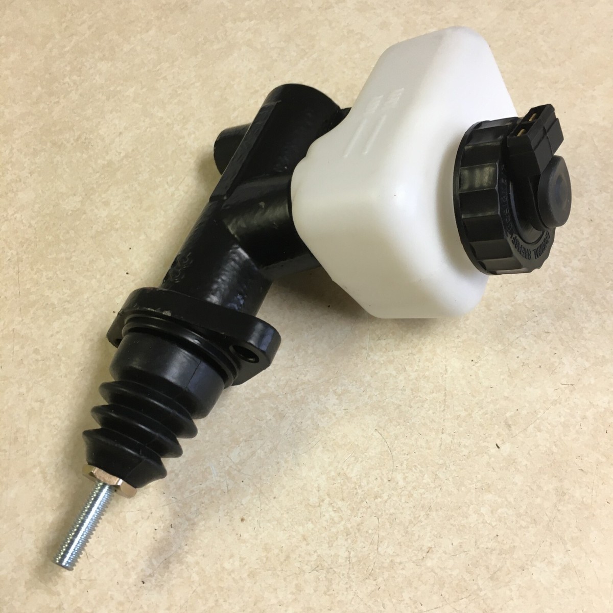 Clutch Master Cylinder AL66874 fits John Deere 2355 2555 2755 2955 