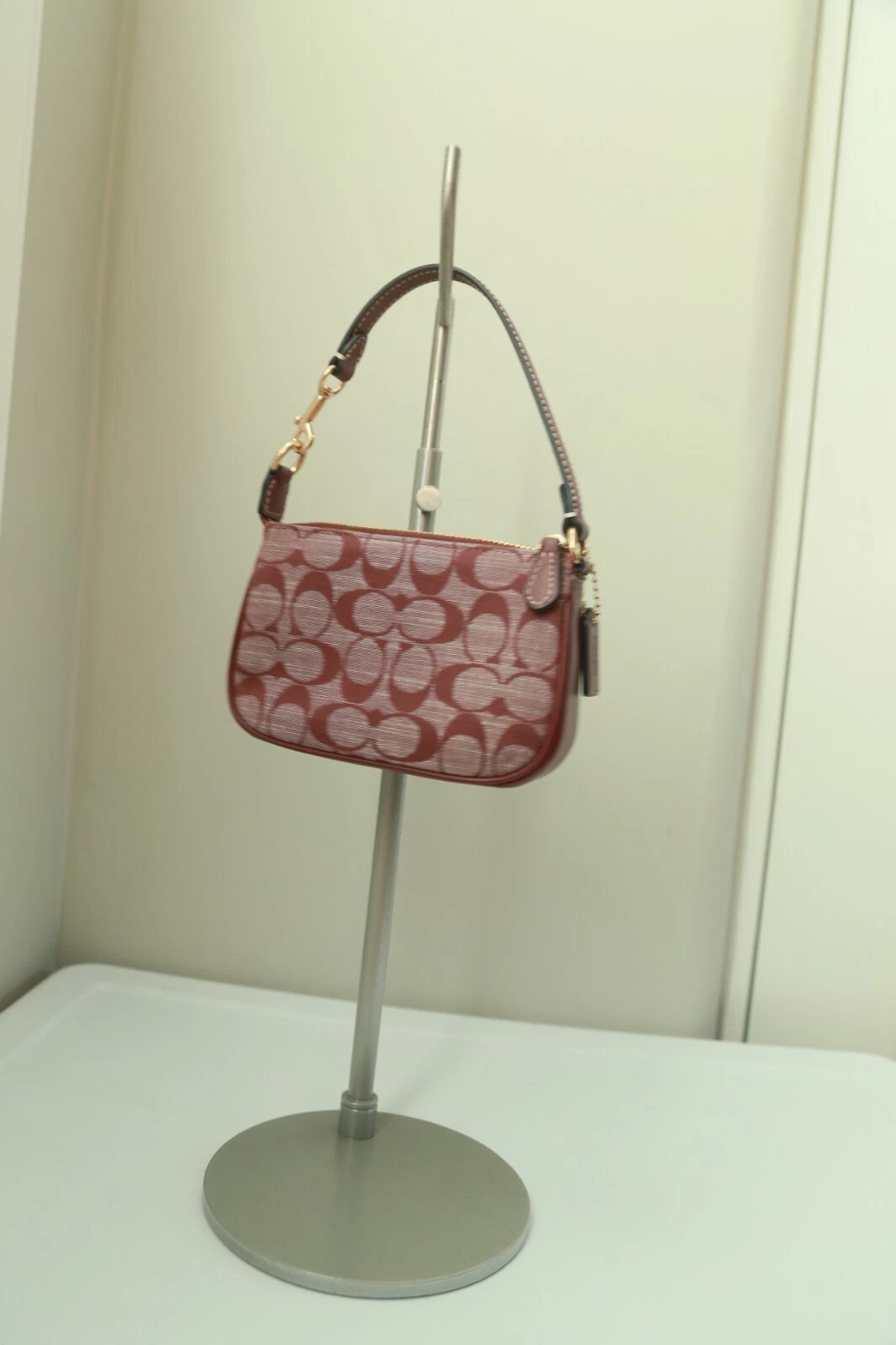 Chambray nuovo con etichette Coach CI027 Nolita 15 pollici firma