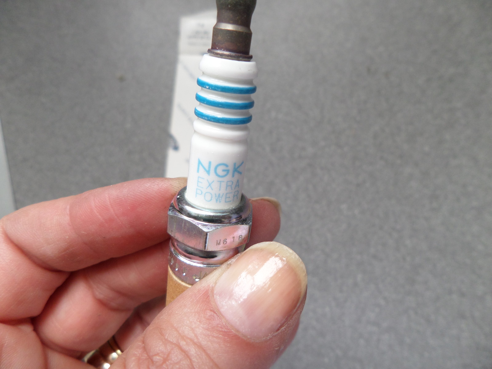 Genuine FORD NGK Spark Plug 1255464 YN2J12405AA NEW | eBay