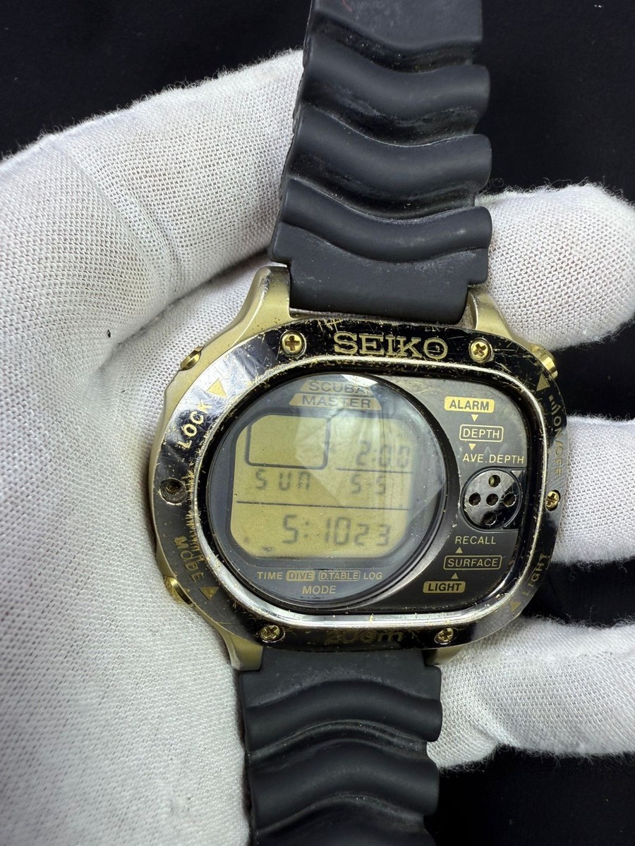 Vintage Seiko Scuba Master M725-5A00 Men's Digital Diver's Watch