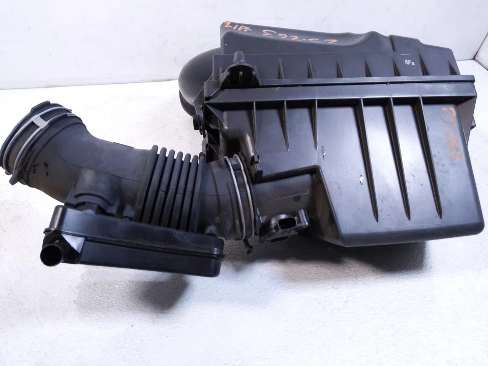 Caja de filtro limpiador de admisión de aire Toyota Corolla 2021-2022 17700-24630 *2,0 L tracción delantera Foto 4 de 4