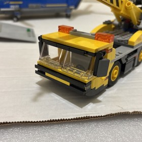 LEGO CITY Lot - Minifigures, Police, Bus, Plane - Pieces From: 60026, 4439, 3182