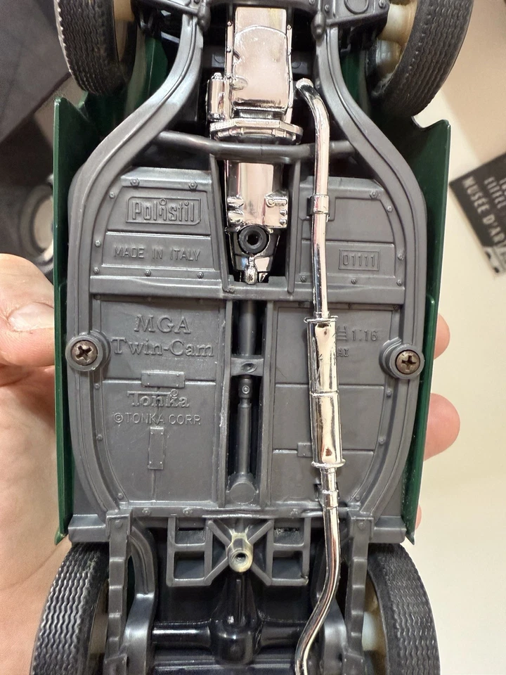 POLISTIL MGA Twin Cam Tonka 1:16 Verde - Immagine 4 di 4