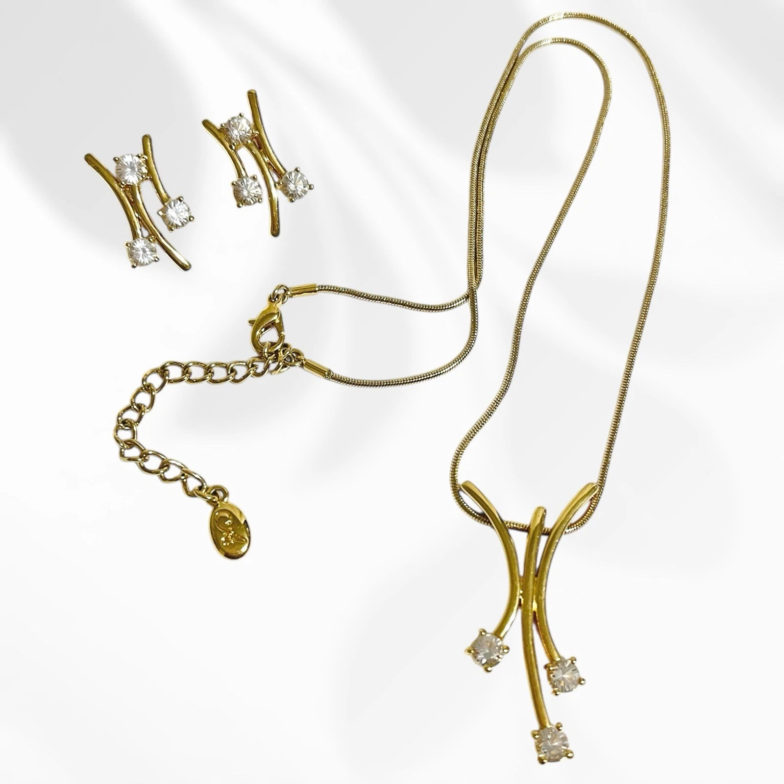 VETEMENTS Annaleece By Devries Set Orecchini Collana Pendente Cristallo Tono Oro Demi Parure