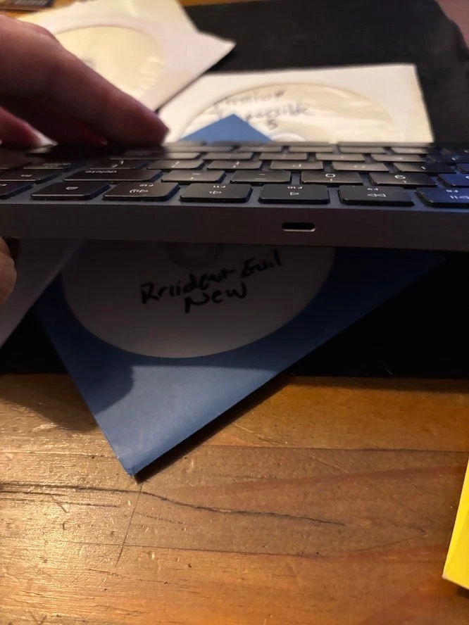 Apple A1843 Magic Keyboard with Numeric Pad Layout and the A1657 Magic Mouse - Image 4 of 4