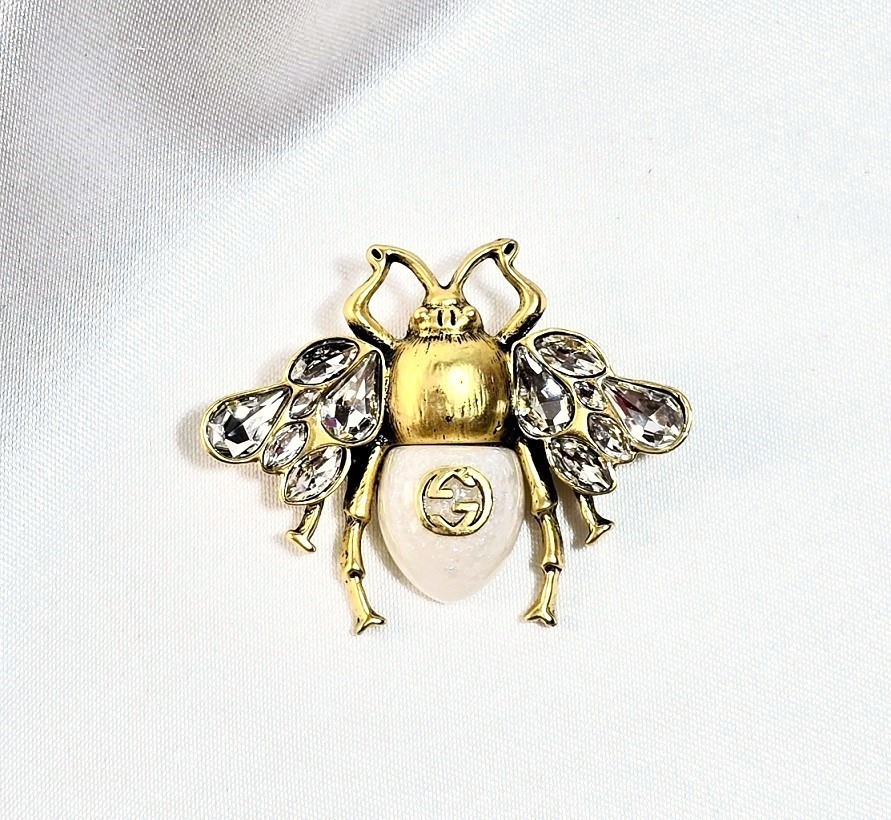 Gucci Goldtone Metal/Crystal GG Bee Brooch / Pin Made in Italy | eBay