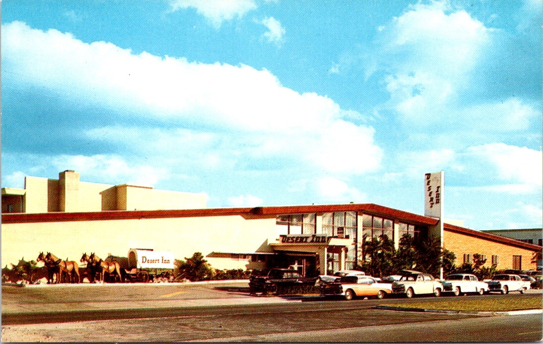 Desert Inn Motel, MIAMI BEACH, Florida Chrome Advertising Postcard
