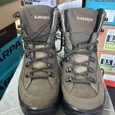 LOWA Renegade GTX MID Ws 320945 display model hiking boots women's size 7