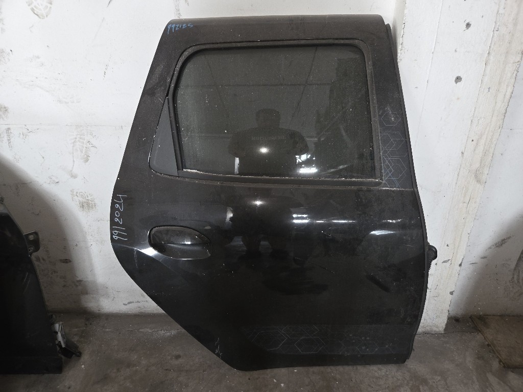 PORTA PORTIERA POSTERIORE DESTRA DX PER DACIA Duster Serie 821009199R H4D460 (1
