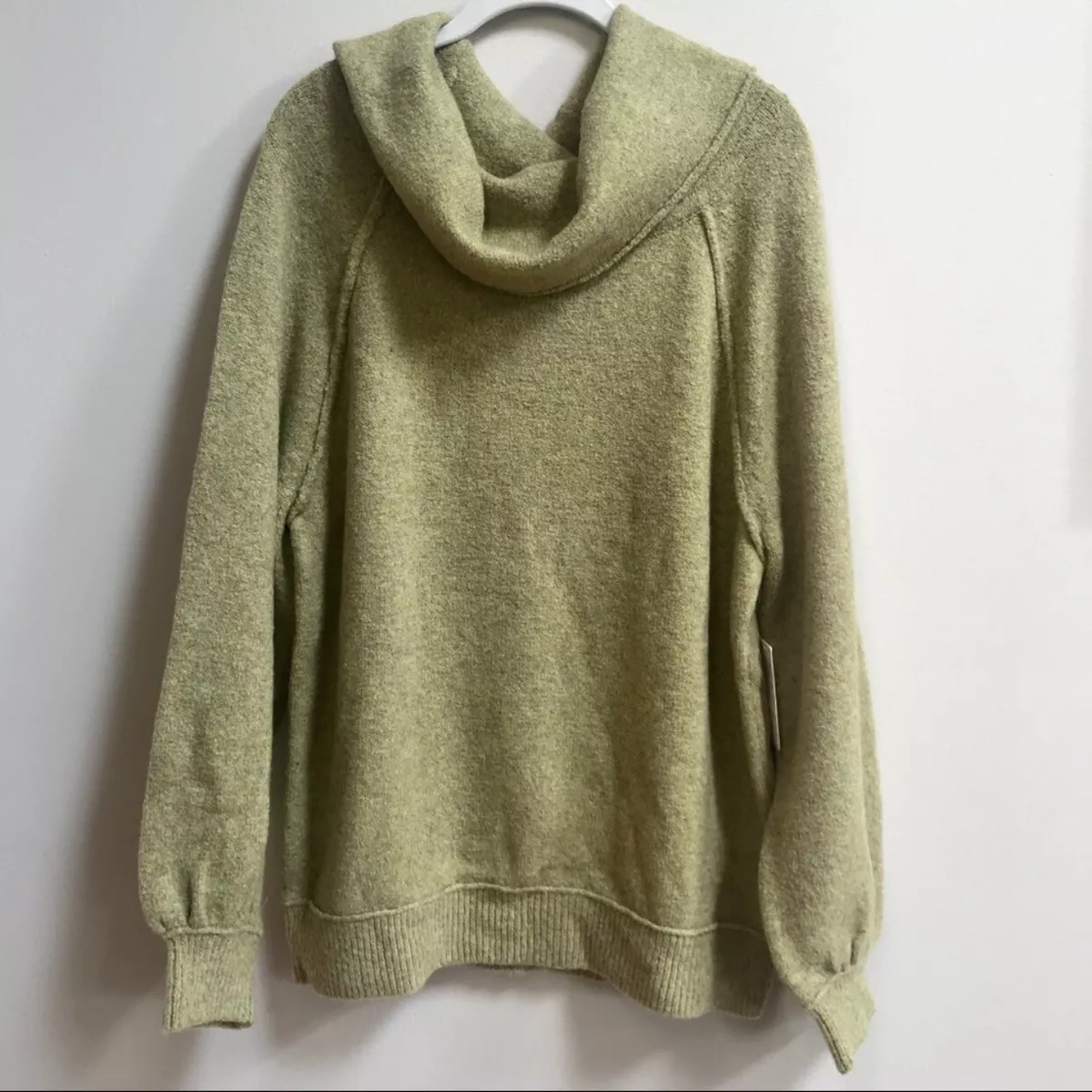 NWT Free People ECHO BEACH Pullover Sweater in Peridot Heather