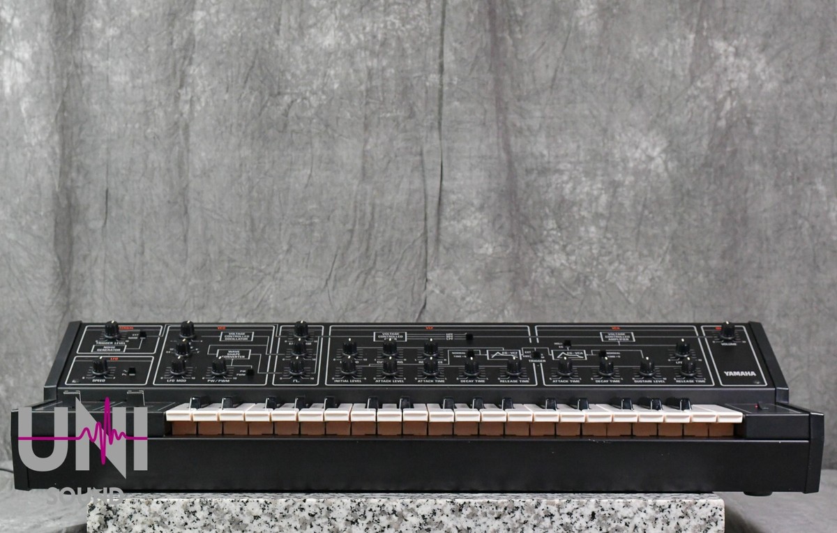 YAMAHA CS-10 アナログシンセサイザー 本体1977 年CS-10 1977年YAMAHA CS-10 ANALOG SYNTHESIZERアナログシンセサイザーヤマハ