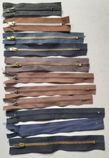 STOCK RIMANENZE CERNIERE LAMPO LOTTO 11 PEZZI da 14 cm. a 23 cm. vari colori