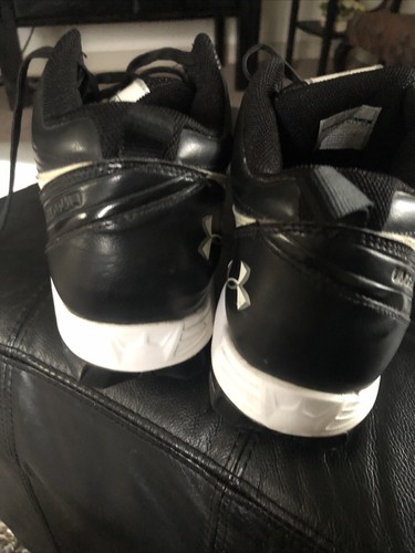 UNDER AMOUR HAMMER BLACK AND WHITE ATHLETIC MEN SHOES CLEATS SIZE 10.5 Pre Owned - Picture 7 of 7