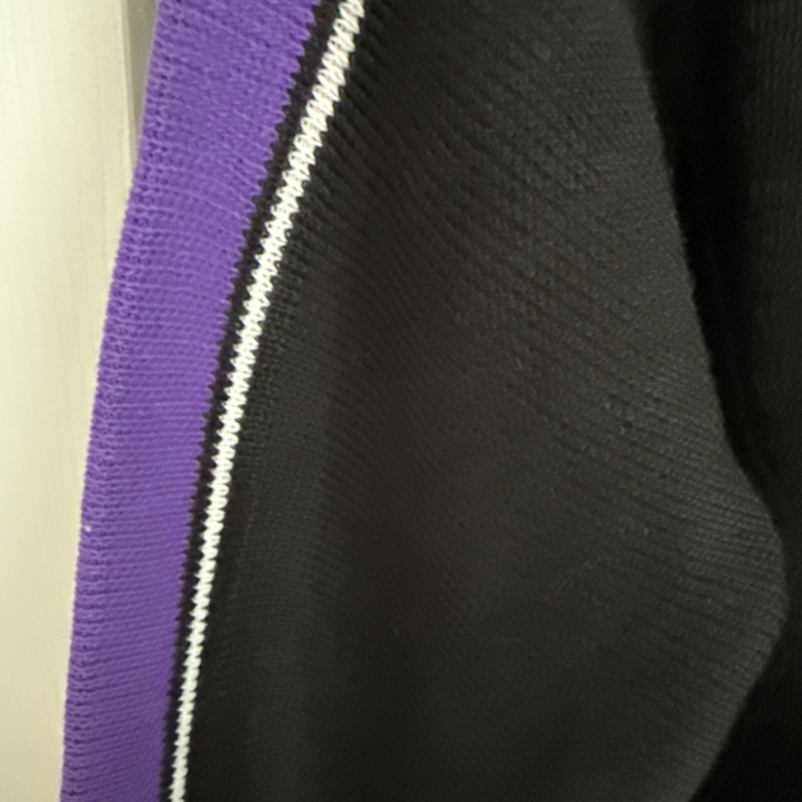 Picture 4 of 5