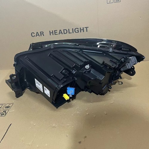 Mercedes Benz C292 GLE320 GLE Headlamp X166 with control module - Picture 3 of 5