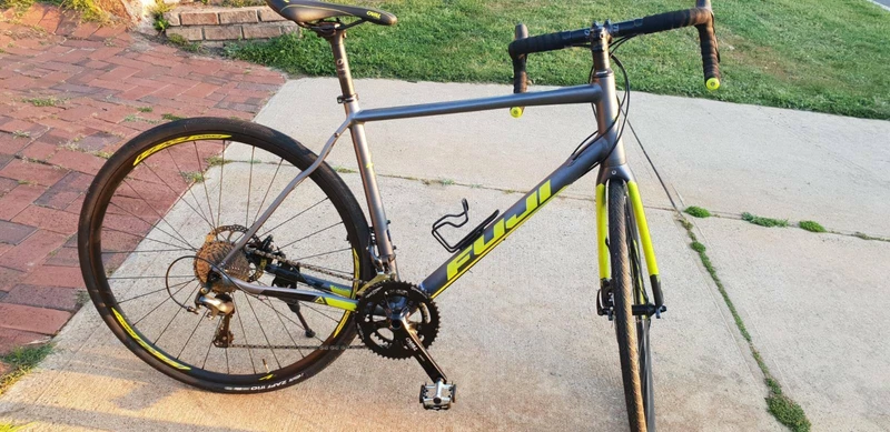 gumtree mens road bike