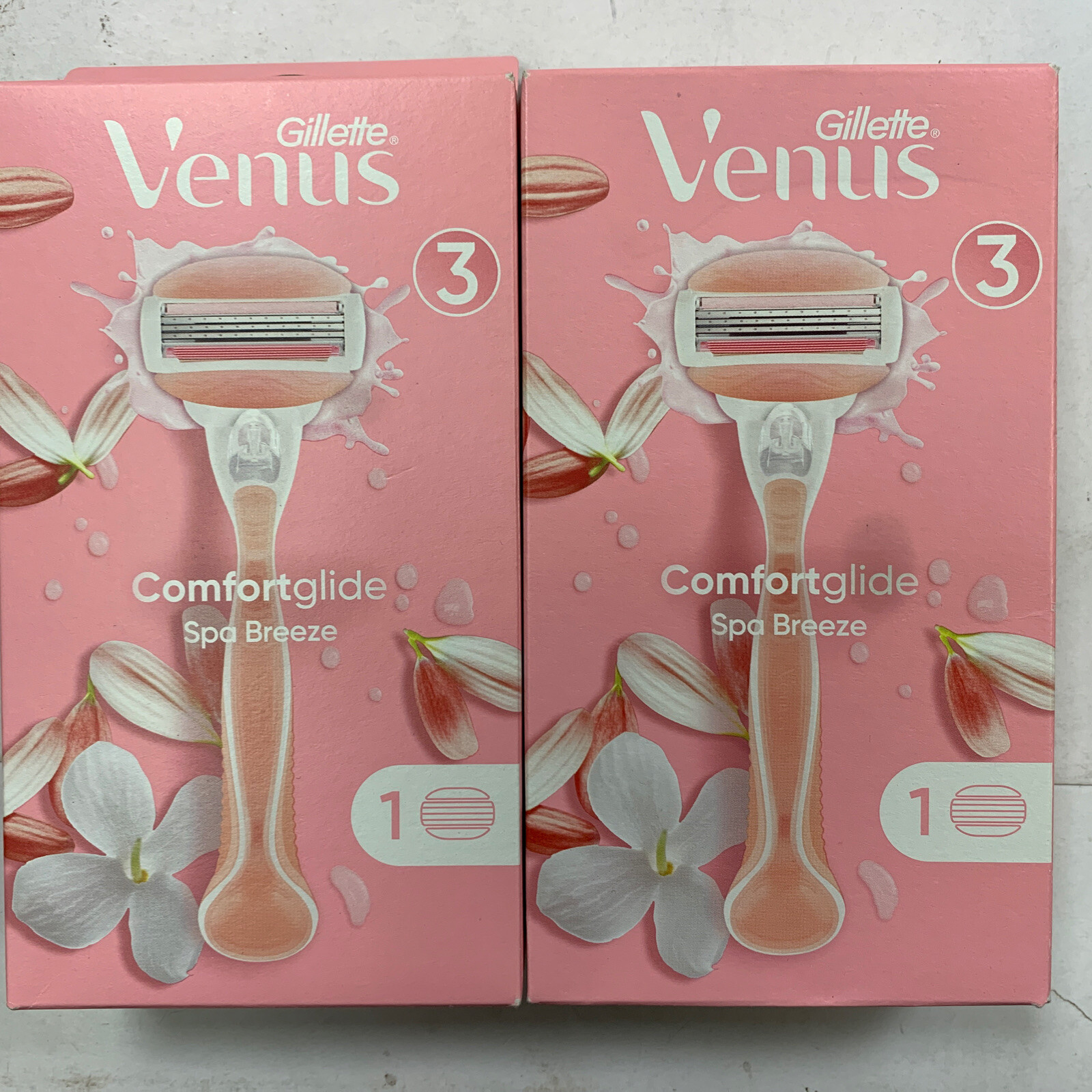 Gillette Venus Comfort Glide Spa Breeze 1 Razor 1 Blade X 2