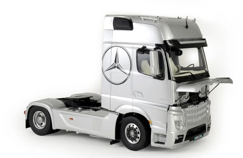 ITALERI, MERCEDES BENZ Actros MP4 Gigaspace 4x2 maquette à monter et à peindr... - Photo 3/4