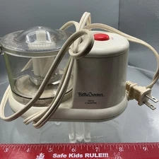 Betty Crocker Mini Chopper Compact Food Processor BC-1401 Vintage. M14