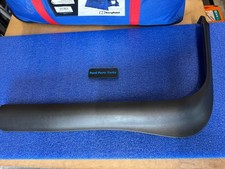 NEW GENUINE FORD MK1 MONDEO REAR BUMPER LOWER SKIRT SPAT LH NOS # 7136443