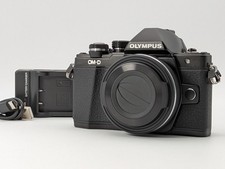 Olympus OM-D E-M10 Mark II Digital Camera Black 14-42mm Lens MINT SC:3903 2145