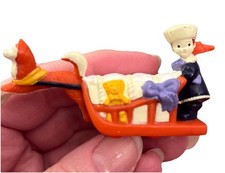 1995 Hardees Balto Jenna  Rosie Sled Kids Meal Toy