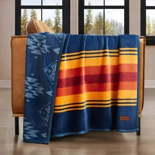 Pendleton Reversible Plush Throw (Select Design) FAST SHIPPING