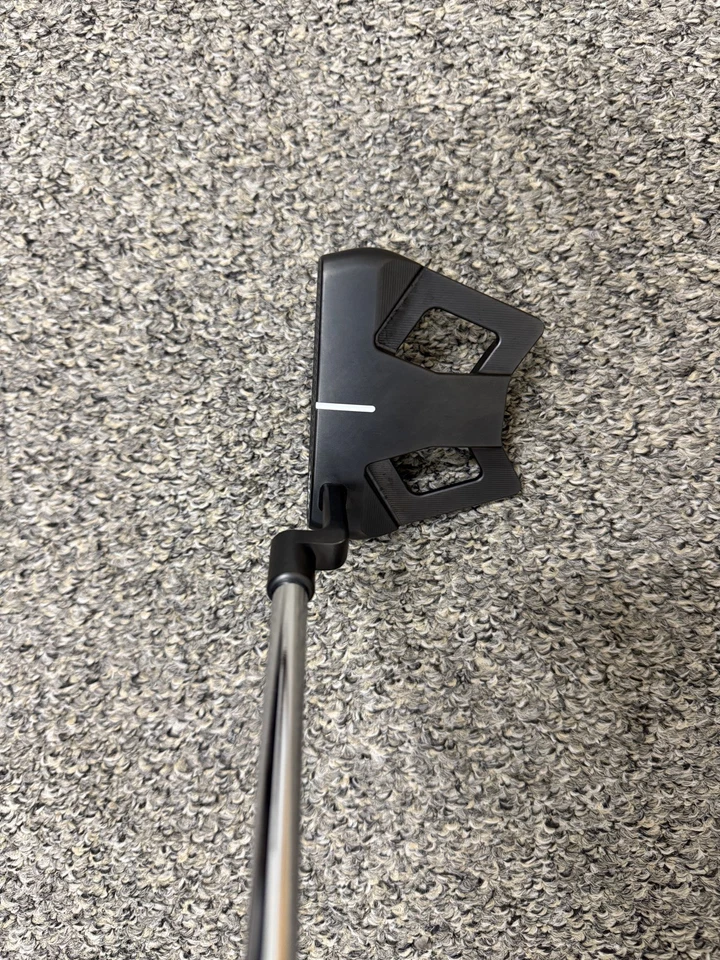 Titleist Scotty Cameron 2025 Phantom Black Putter 9.2R 35” - Image 4 of 4